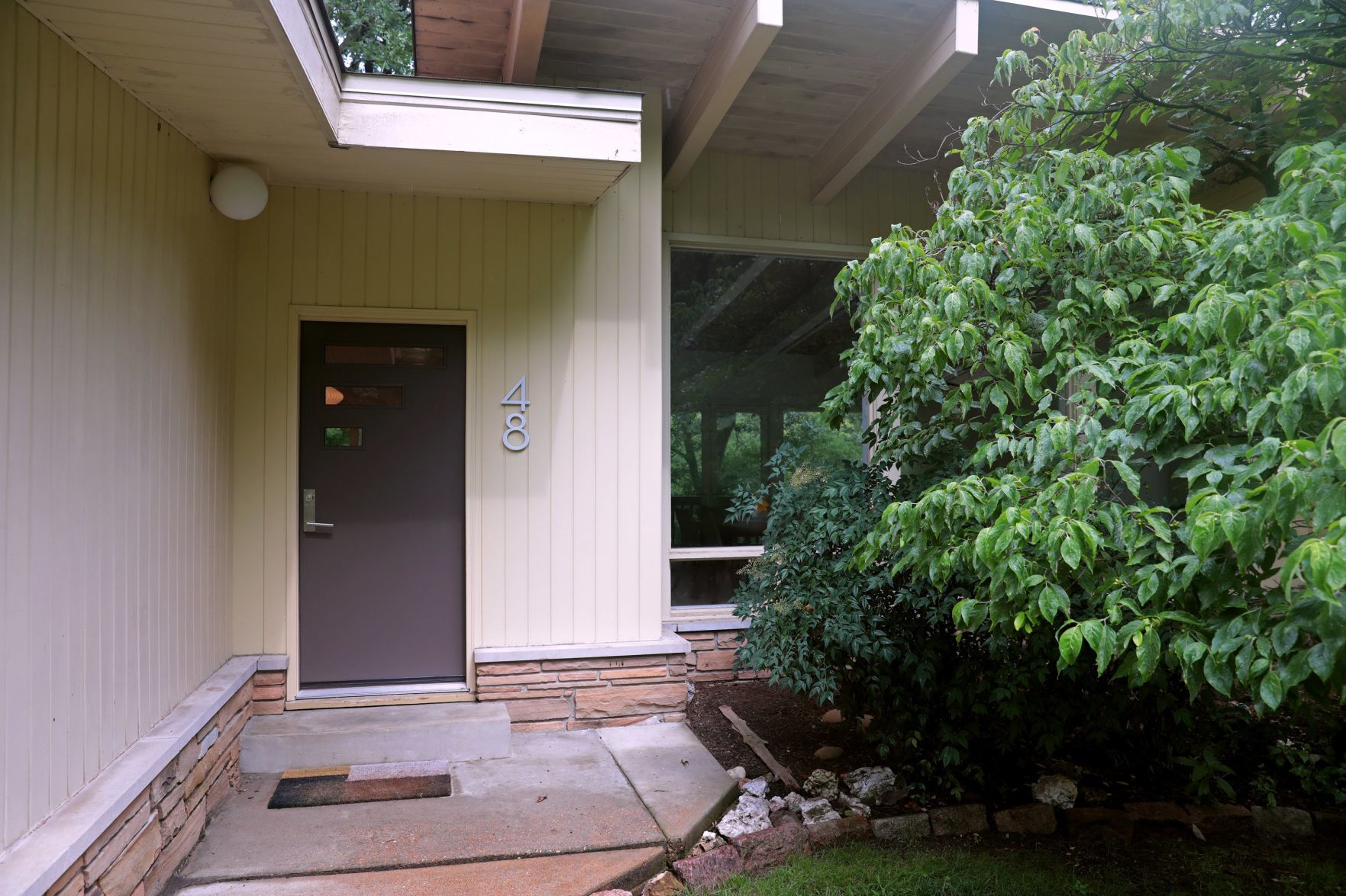 At Home: Midcentury modern in Kirkwood